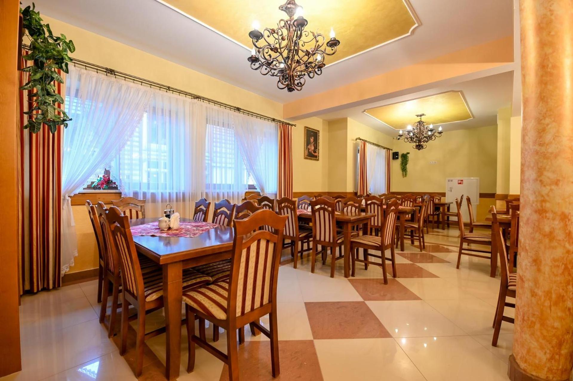 Pod Tatrami 2 - Swietna Lokalizacja, Obok Przystanku Ski Busa Oraz Restauracji, Duzy Parking Białka Tatrzańska Exterior foto